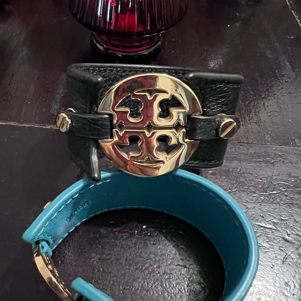 Tory Burch leather cuff - Picture 2 of 3